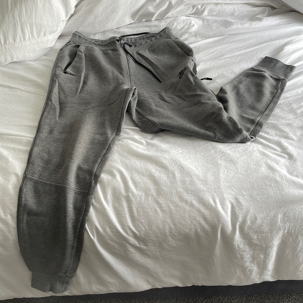 Womens Nike joggers/sweatpants